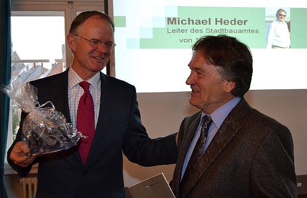 Stadtbauamtsleiter Heder (r.) mit OB Schlimmer